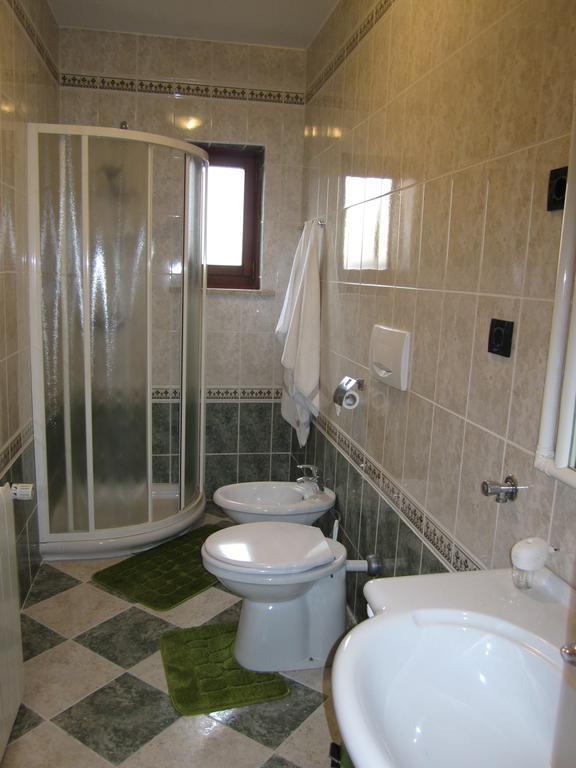 Apartments Mediteraneo Тар Экстерьер фото