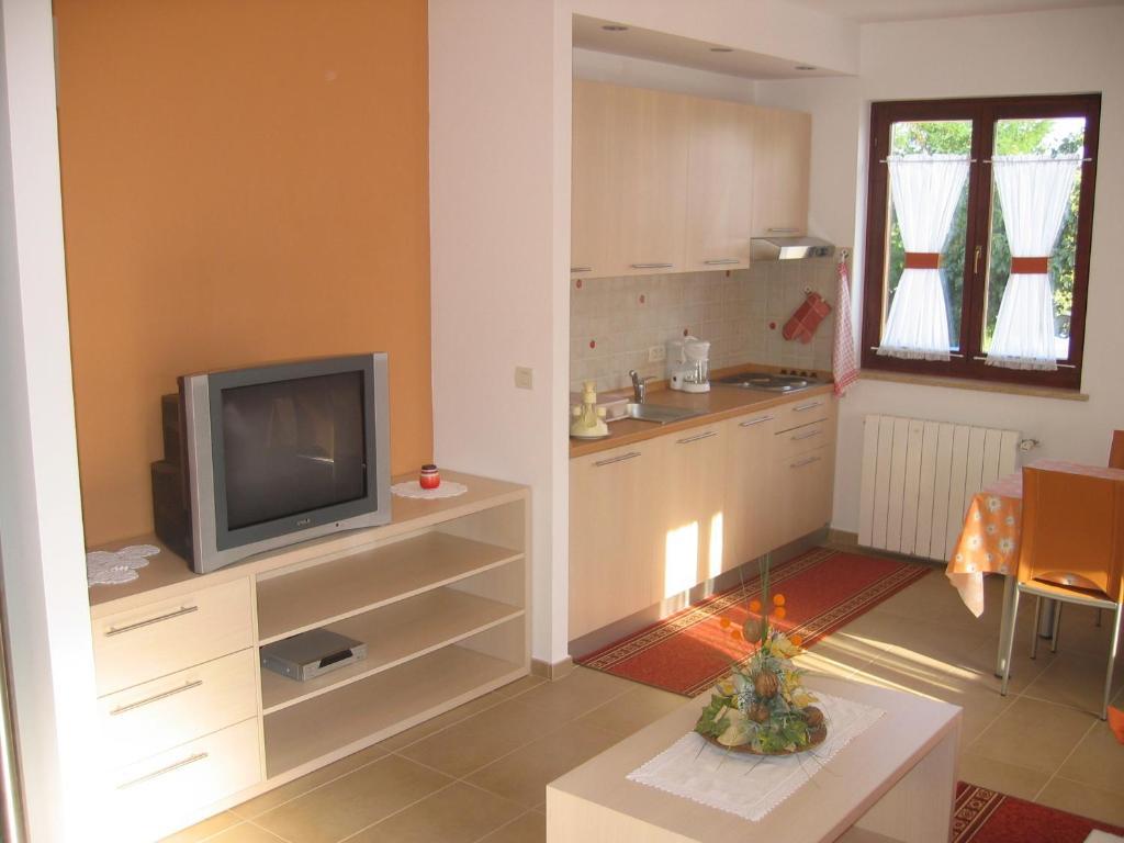 Apartments Mediteraneo Тар Экстерьер фото